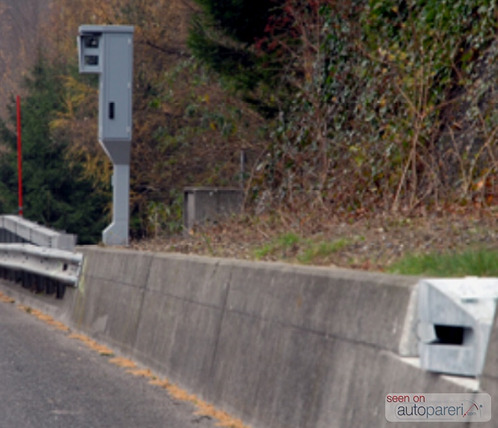 Autovelox Guardrail - Traffic observer LMS-6 - Autopareri (2)