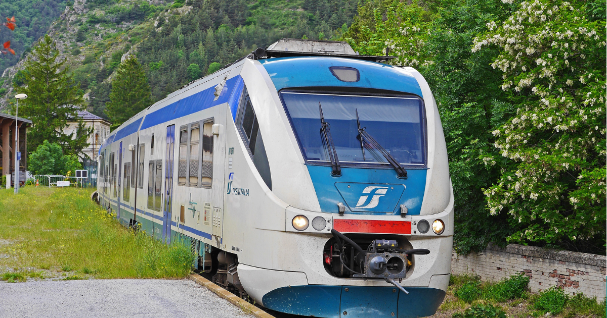 Oltre il danno la beffa? L'ipotesi sui sistemi d'allarme con SIM disattivate sul caos treni del 2 ottobre