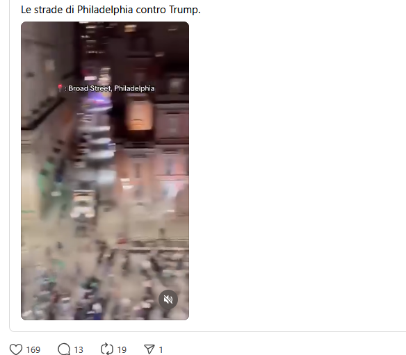 No, questi non sono manifestanti contro Trump a Filadelfia