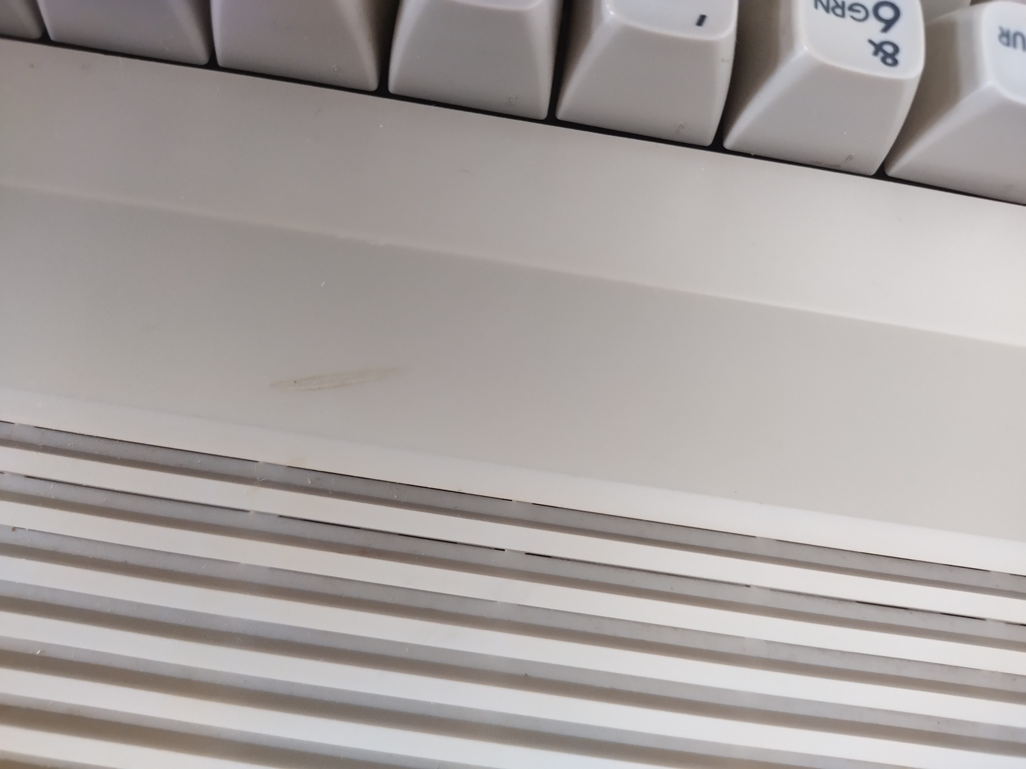 "Bruciatura" di cavo su un C64C