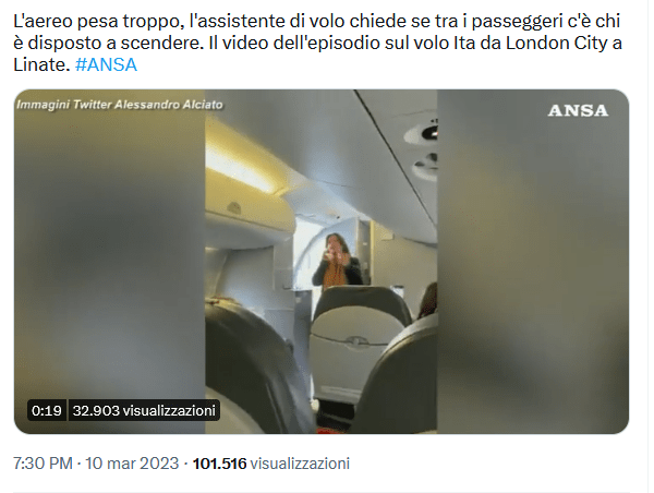 "L'aereo pesa troppo, qualcuno deve scendere": LaTarqui diventa "hostess"