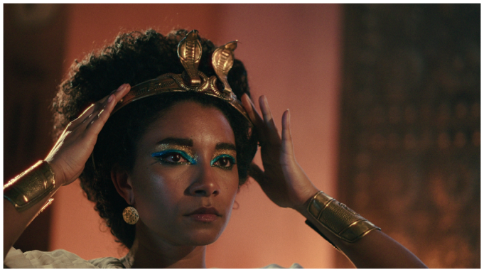 L'Egitto minaccia azioni legali contro Cleopatra di colore su Netflix, (Queen Cleopatra, Netflix)