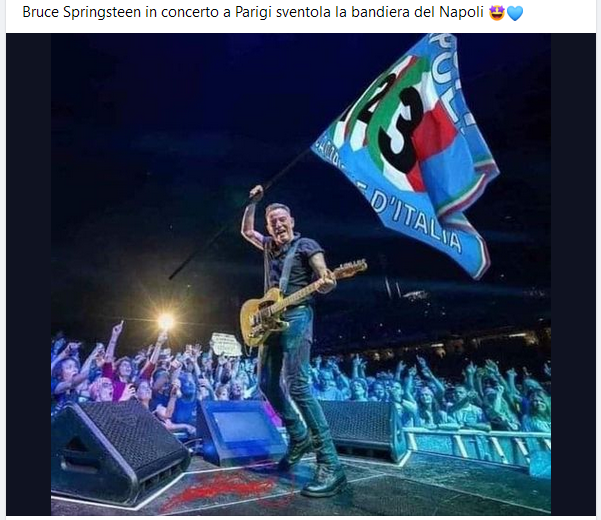 La foto di Bruce Springsteen con la bandiera del Napoli era una burla (e quasi ci spiace dirvelo)