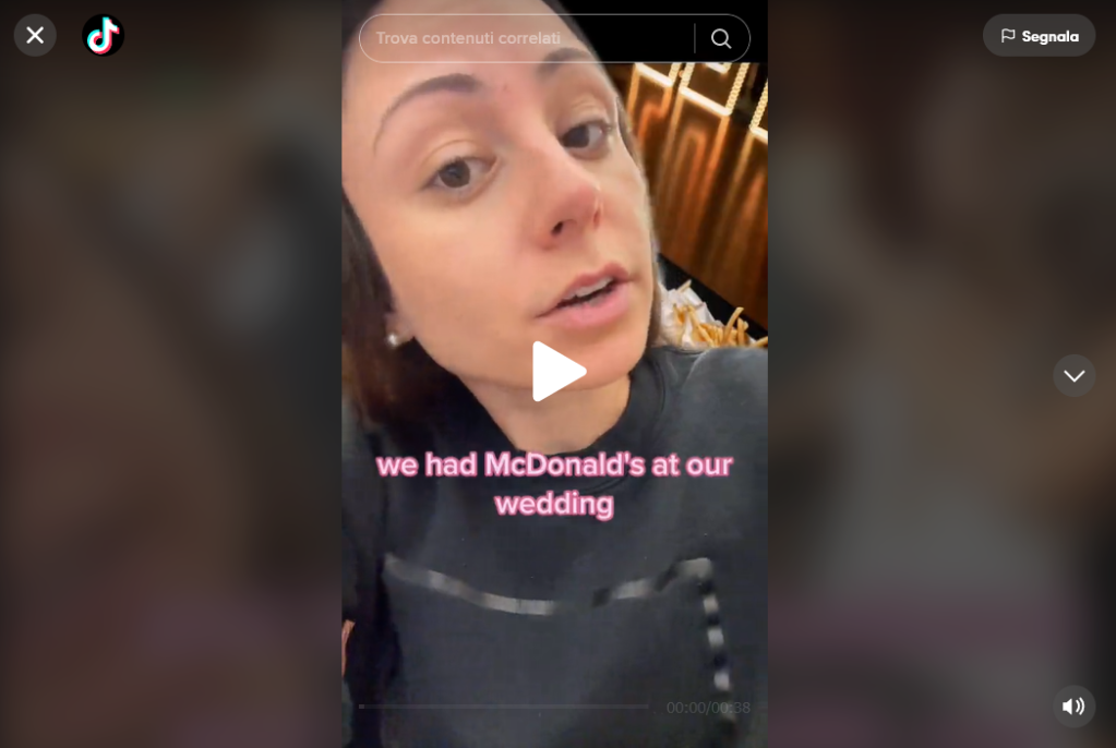 Sposi offrono 1000$ di cibo da McDonald's al rinfresco