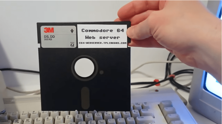 Commodore 64 Web Server, tutto in un floppy