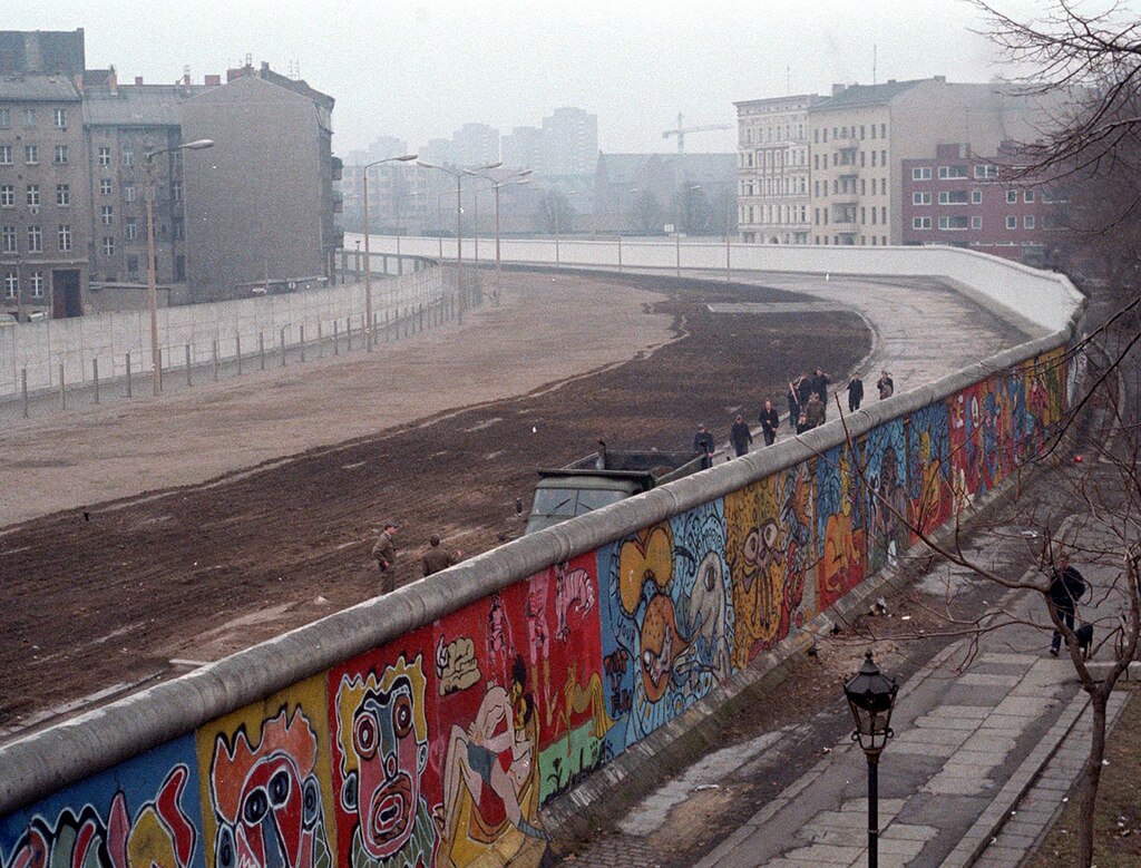 Il Muro di Berlino e quel crollo che fece finire un'epoca