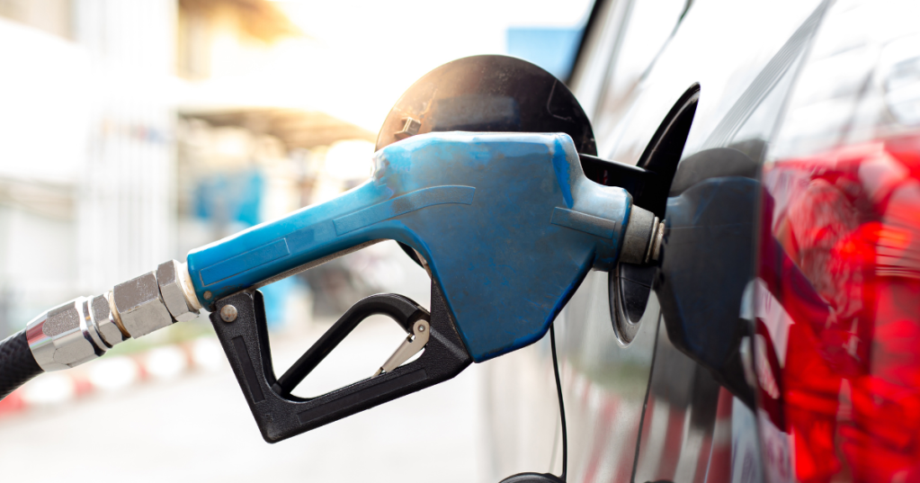 Falsi miti sul carburante in cui tutti credono (e che vi fanno spendere di più)