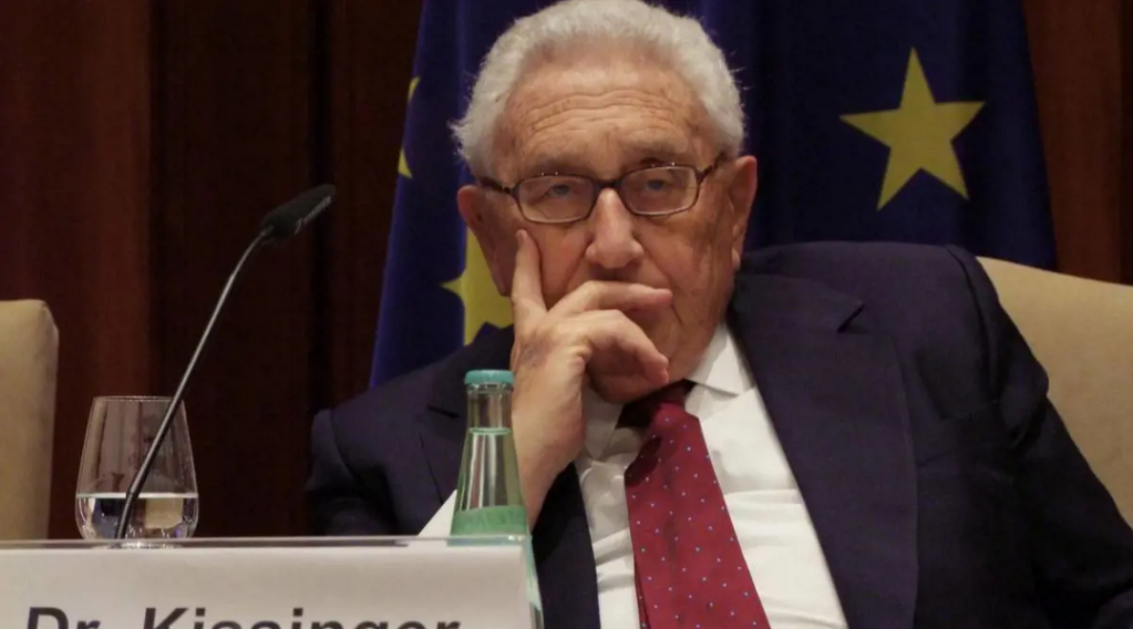Morto Henry Kissinger: un secolo al servizio di politica e diplomazia