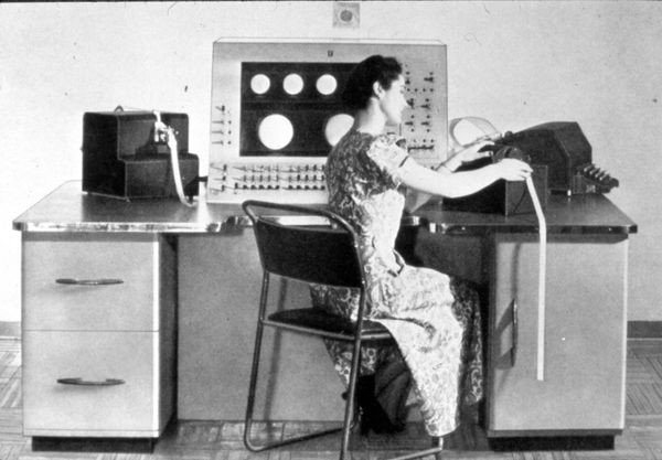 Ferranti Mark-1, primo computer in grado di suonare una melodia