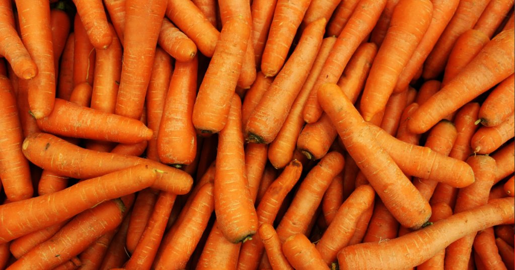 Non è vero che le carote donano la vista notturna (ma ingannano il nemico)