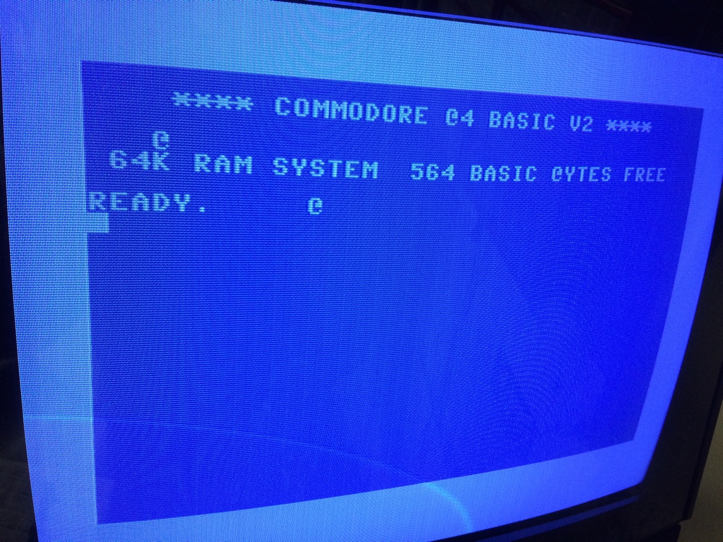 Commodore 64 con danni a uno dei chip RAM, fonte Breadbox64