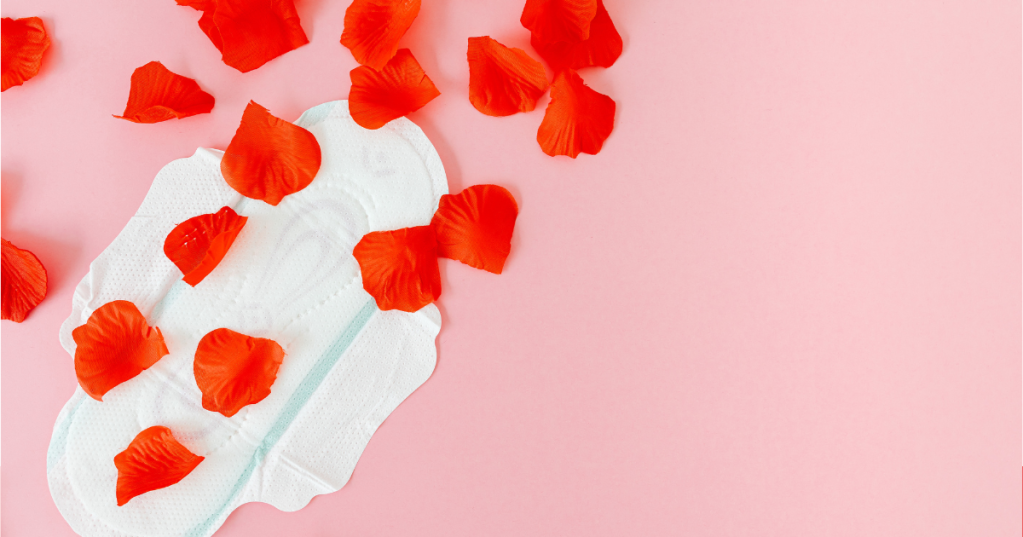 Perché crediamo ai miti sulle mestruazioni che fanno inacidire il cibo e seccare i fiori?
