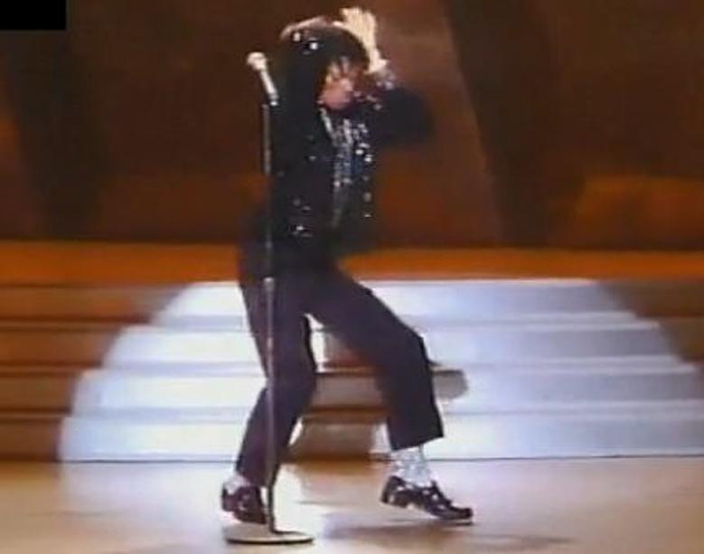 Micheal Jackson ha inventato il Moonwalk? No, e neppure se lo è attribuito