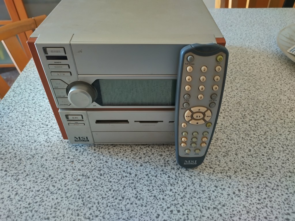 Il PC con Radio, TV e telecomando