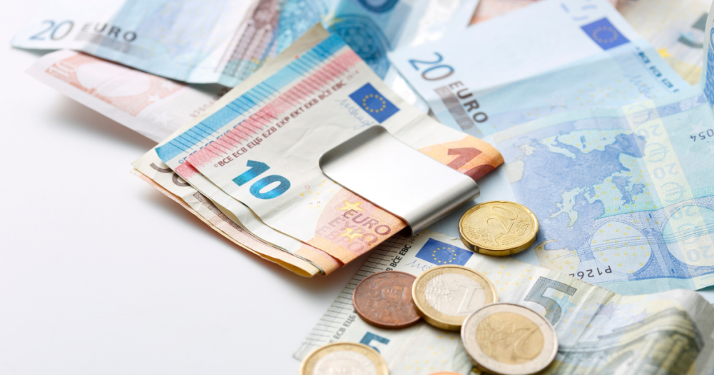 Perché il consiglio della BCE di tenere 70 euro in casa non dovrebbe preoccuparci