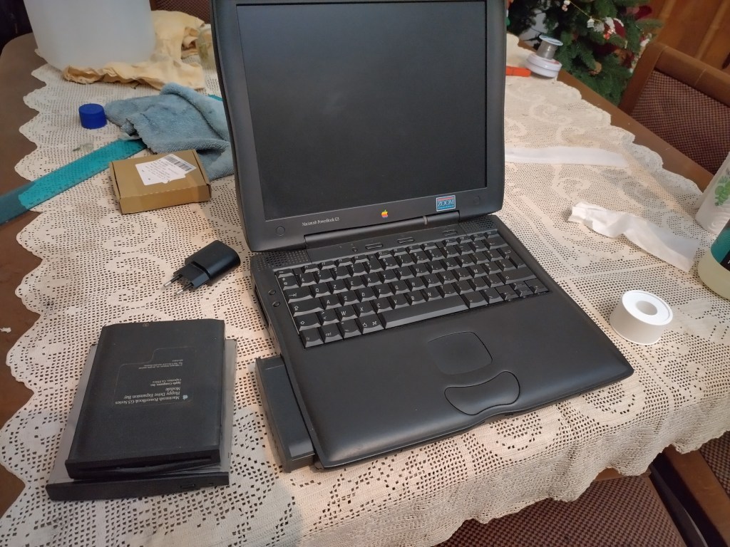 Powerbook G3 con accessori
